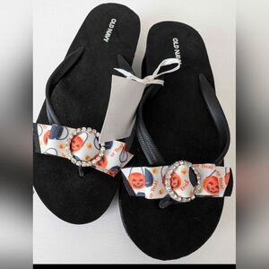 Cute boutique flip flops with bows and rhinestone detailing